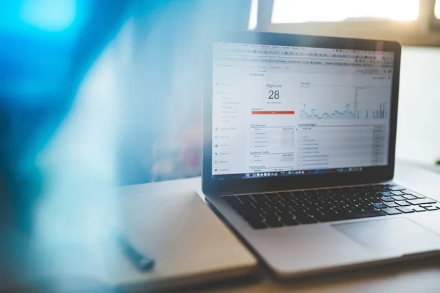 analytics, charts, graphs, traffic, marketing, internet, web, macbook, laptop, computer, technology, blue computer, blue technology, blue laptop, blue marketing, blue internet, blue web, charts, graphs, marketing, marketing, marketing, marketing, marketing, web. Reading the B2B marketing analytics case studies for transferable lessons