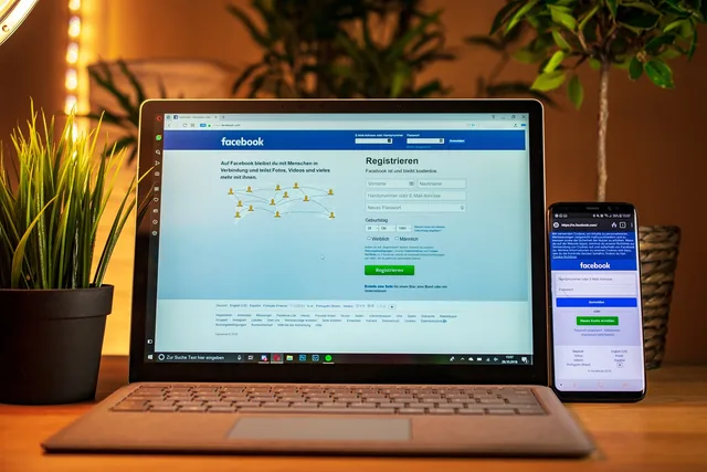 laptop, mobile, facebook, social media, smartphone, computer, notebook, office, internet, technology, desk, macbook, monitor, influencer, facebook icon, pc, facebook, facebook, facebook, facebook, facebook, social media, influencer. B2B social media marketing case studies: how to assess vendor claims
