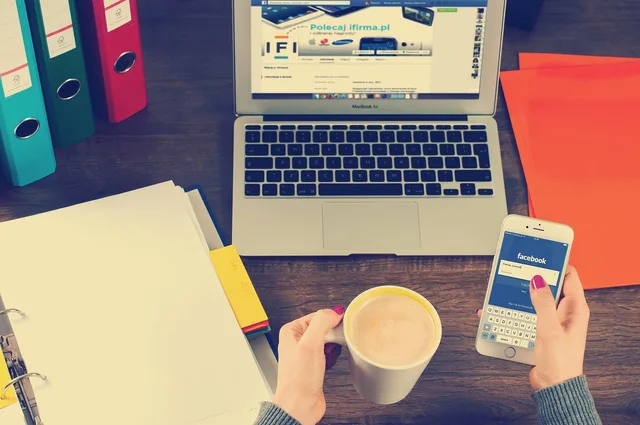 laptop, iphone, workspace, hands, coffee, binders, facebook, social media, social networking, working, notebook, desk, work, office, business, macbook, connection, networking, technology, wireless, facebook, facebook, social media, social media, social media, social media, social media. 6 lessons worth learning about B2B social media marketing tools