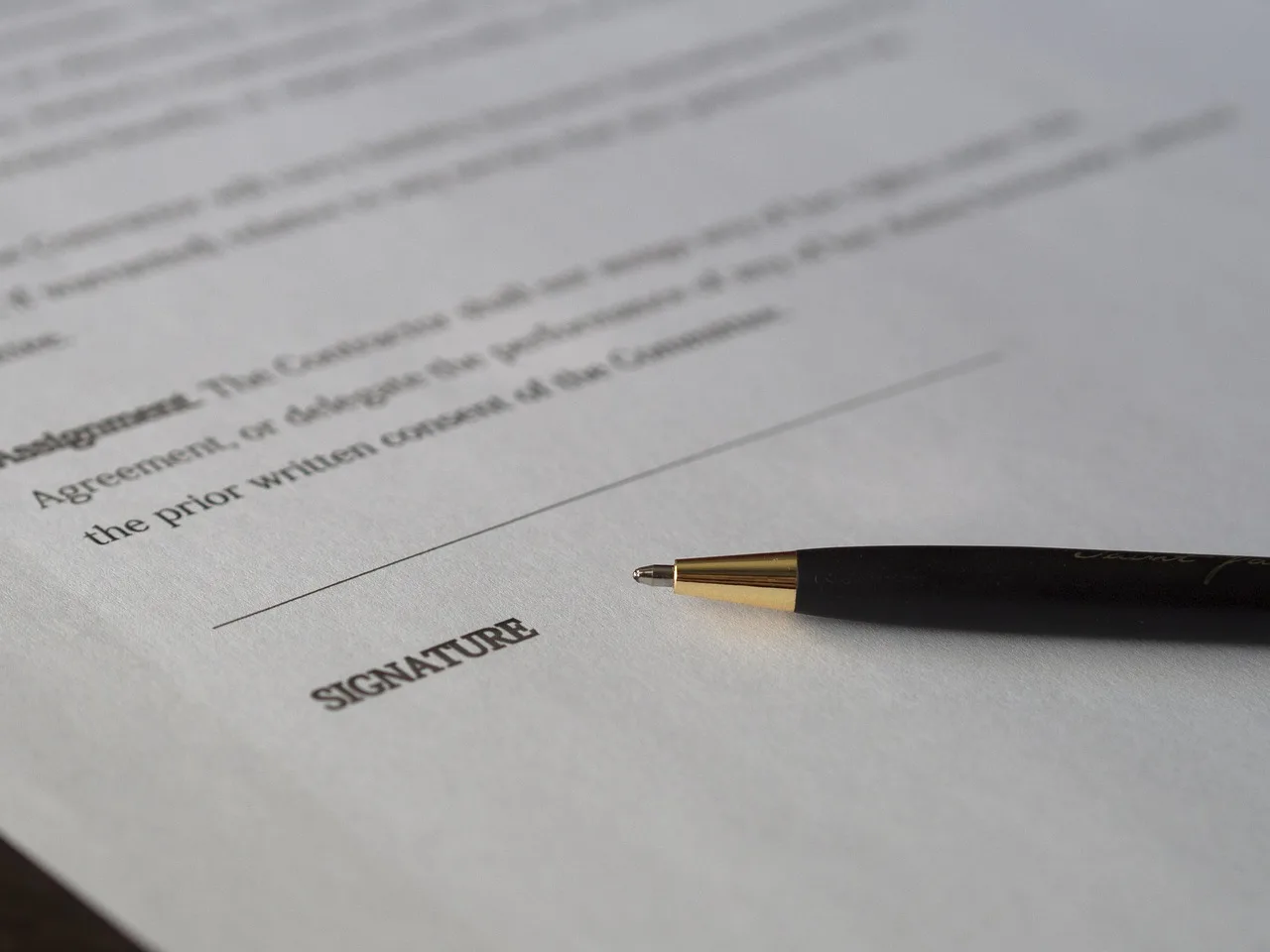 business, signature, contract, document, deal, paperwork, hand, ready, to write, ok, signature, contract, contract, contract, contract, contract. A B2B pipeline guide for US companies expanding into Canada